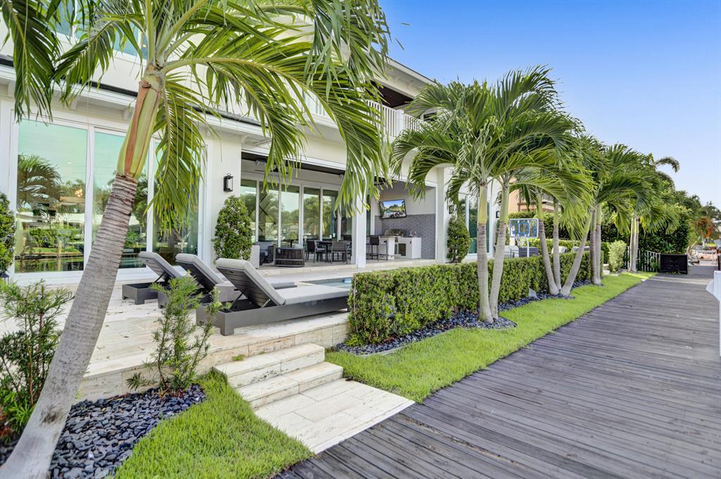 VENETIAN ISLES 1ST SEC - Residential