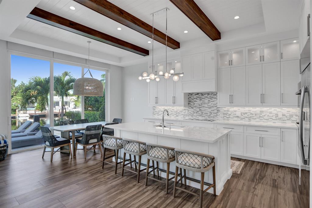 VENETIAN ISLES 1ST SEC - Residential