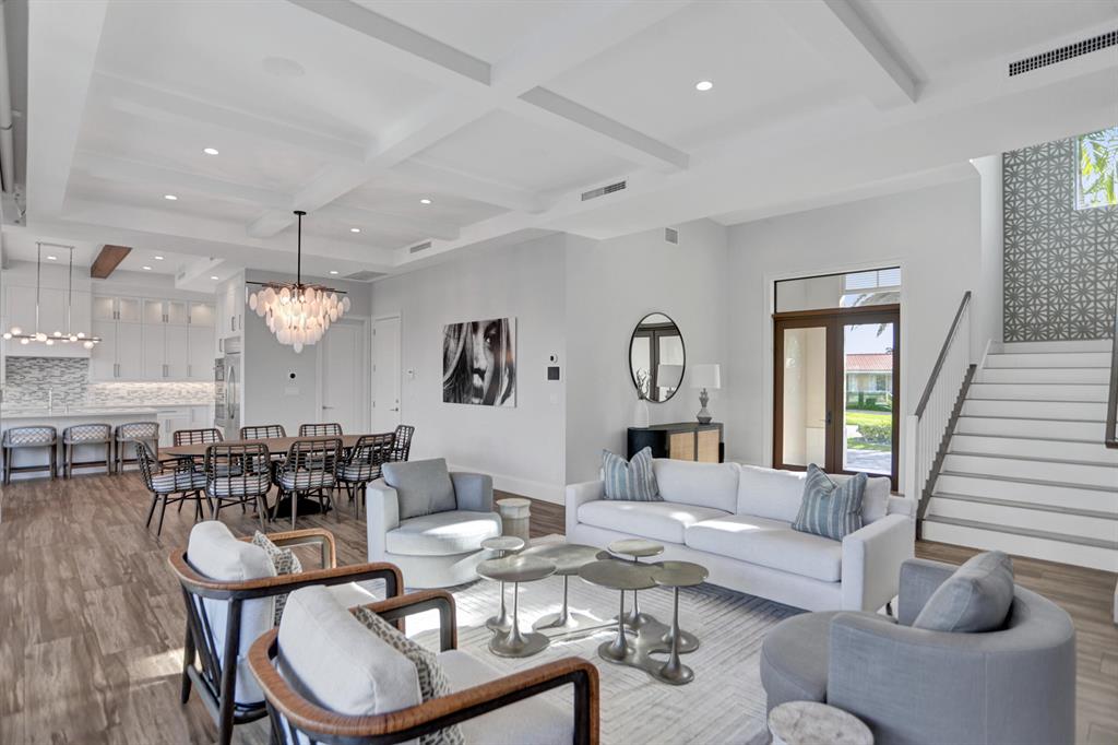 VENETIAN ISLES 1ST SEC - Residential