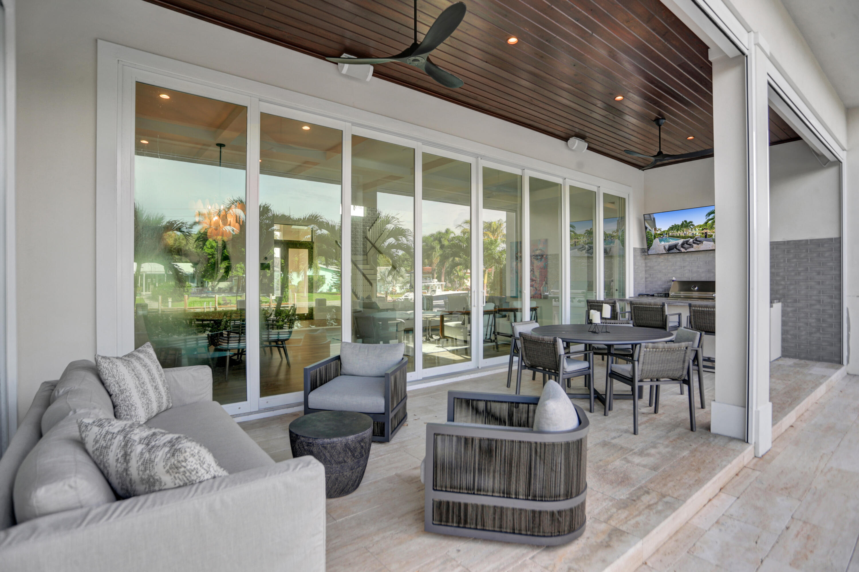 VENETIAN ISLES 1ST SEC - Residential