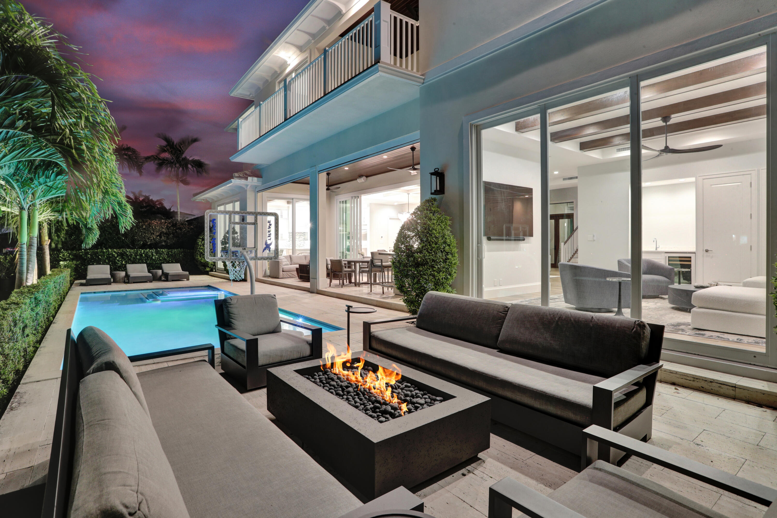 VENETIAN ISLES 1ST SEC - Residential