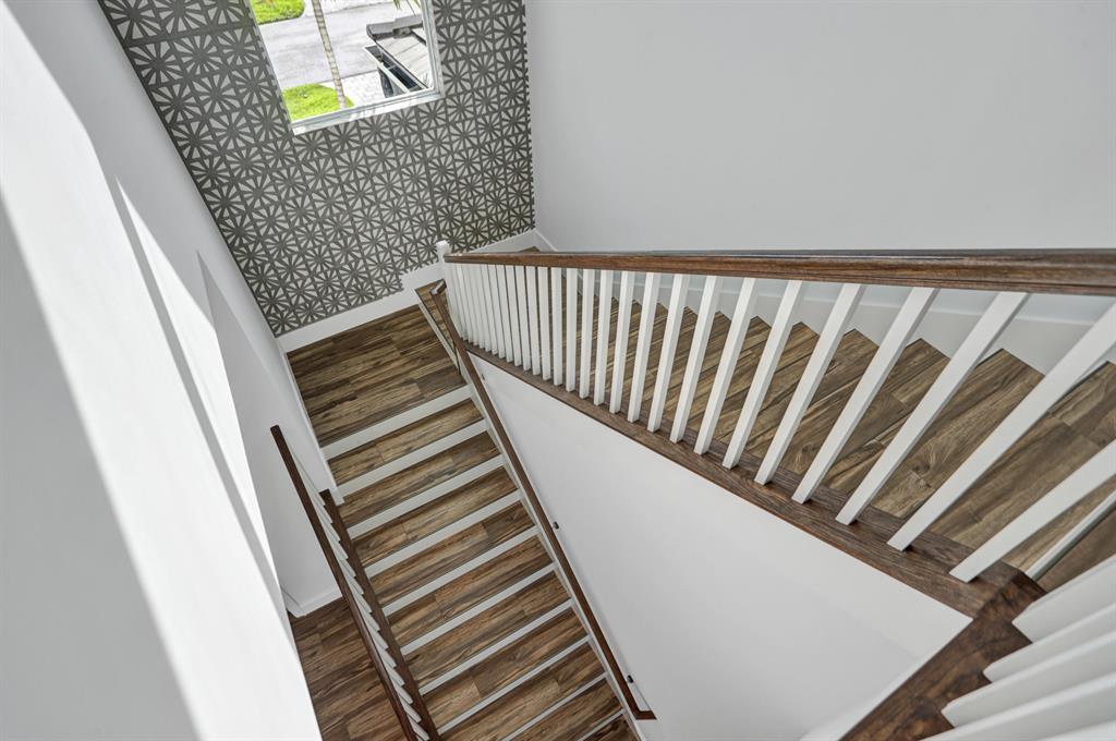 VENETIAN ISLES 1ST SEC - Residential