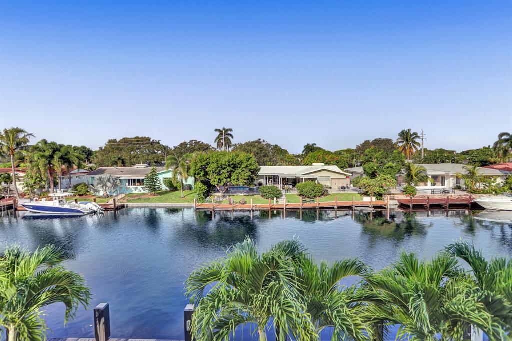 VENETIAN ISLES 1ST SEC - Residential