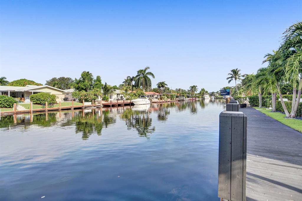 VENETIAN ISLES 1ST SEC - Residential