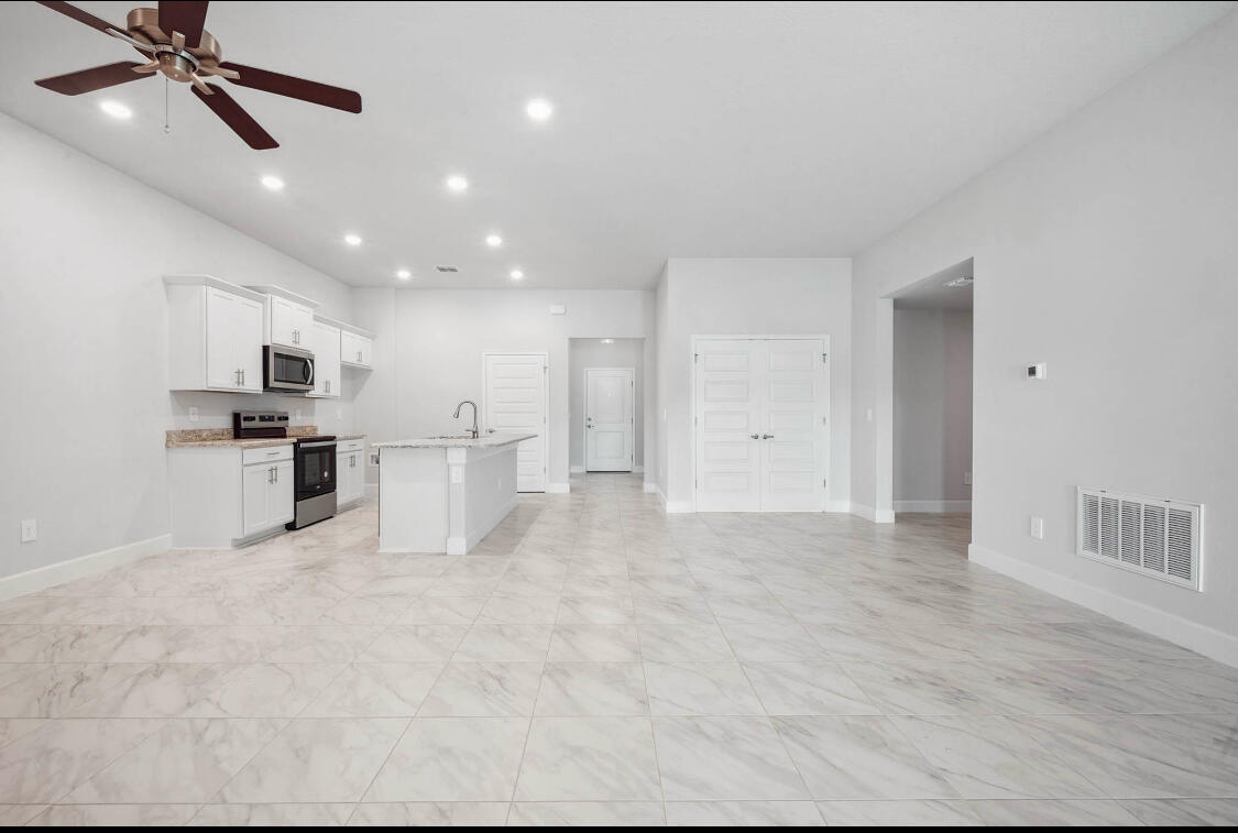 WATERSTONE PHASE FOUR - Residential