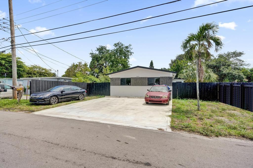 1810 NW 9th St