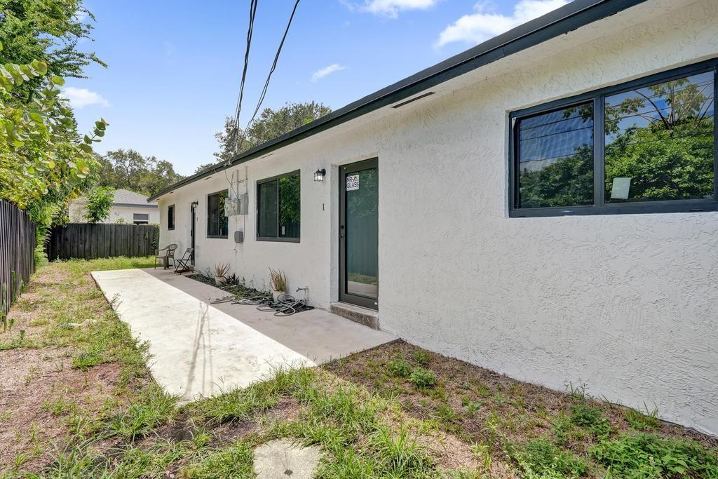 1810 NW 9th St