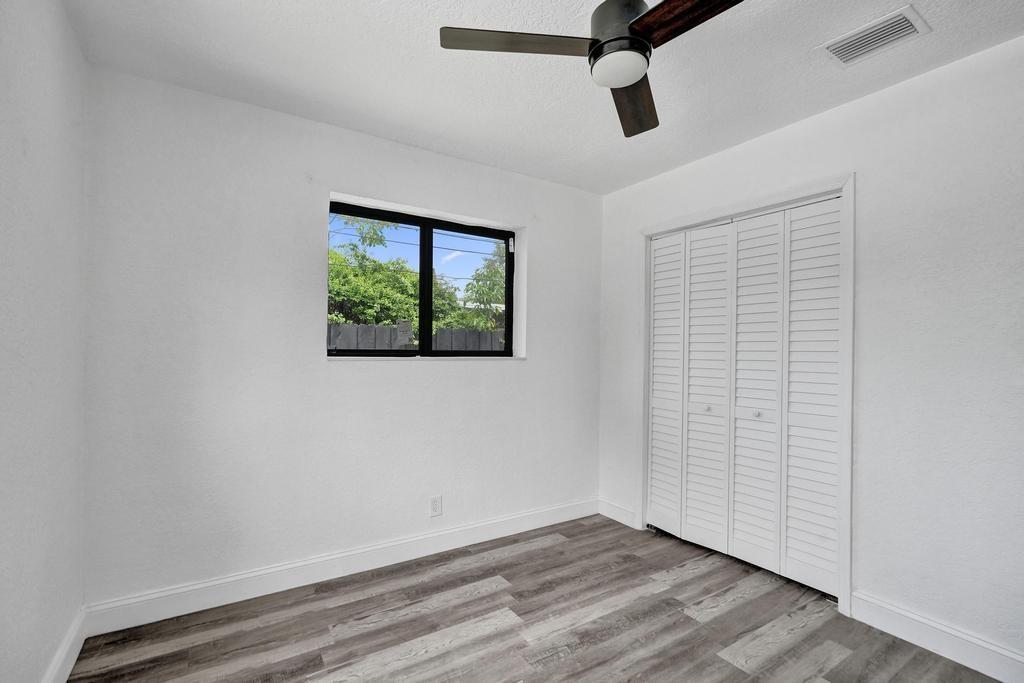 Lauderdale Homesites Firs - Residential Income