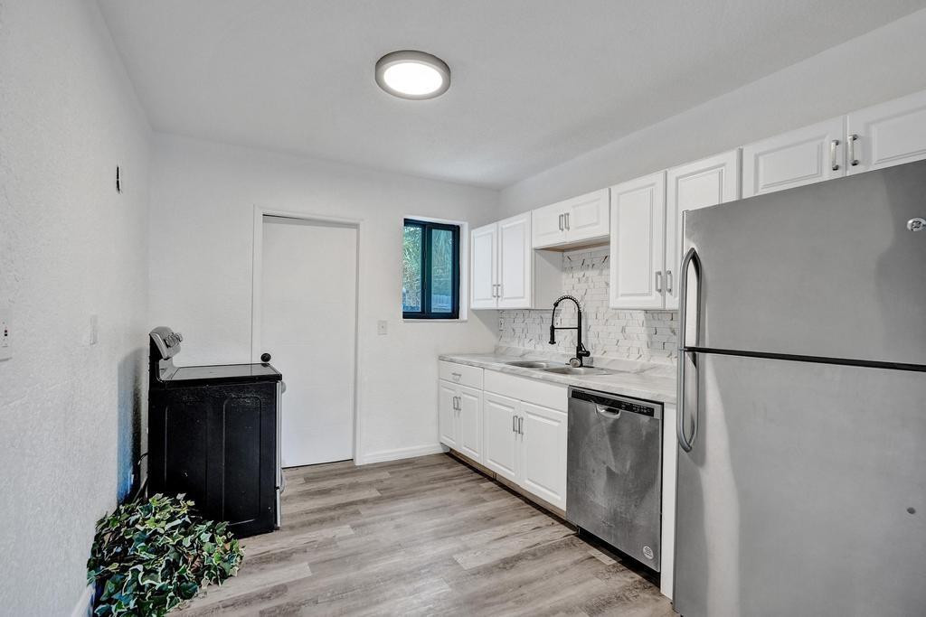 Lauderdale Homesites Firs - Residential Income