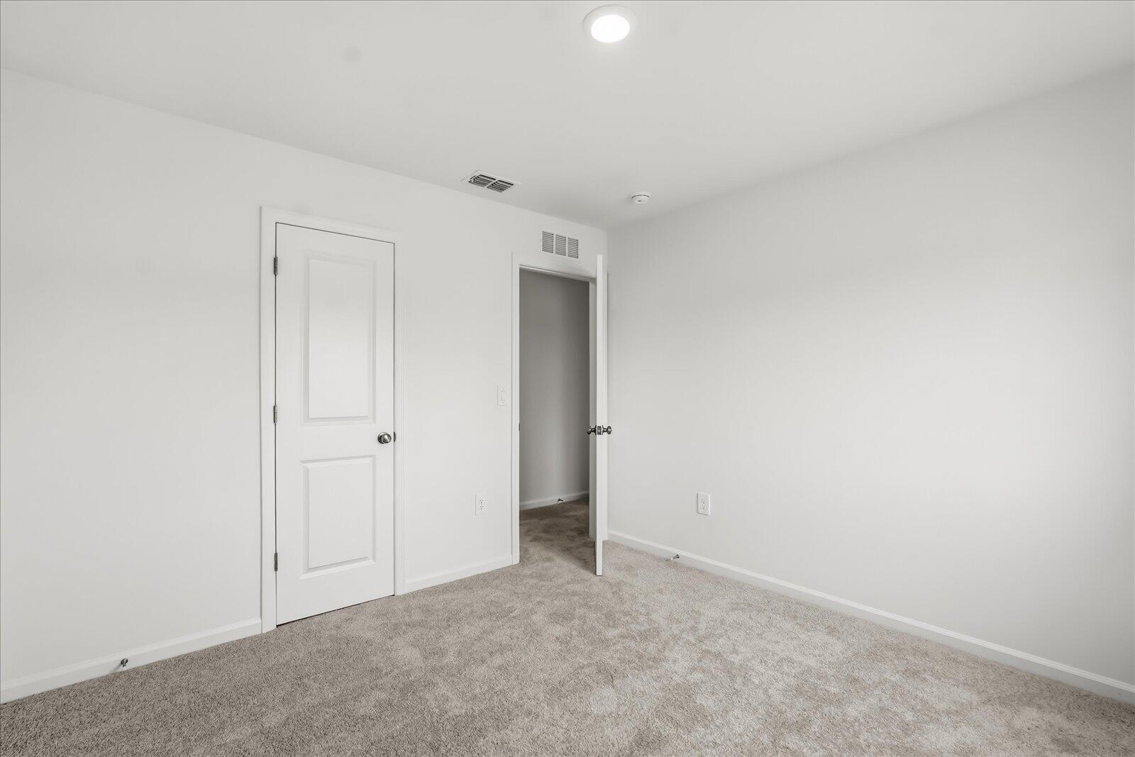 EDGEWATER CROSS PRAIRIE PH 1 - Residential Lease