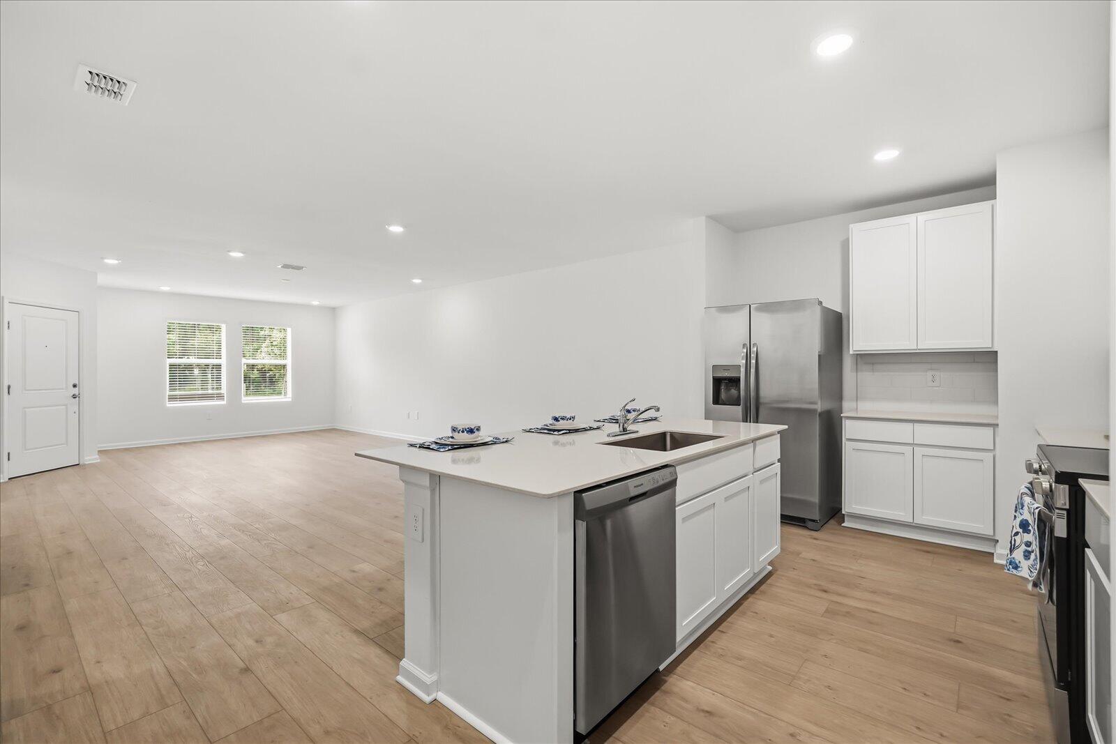 EDGEWATER CROSS PRAIRIE PH 1 - Residential Lease