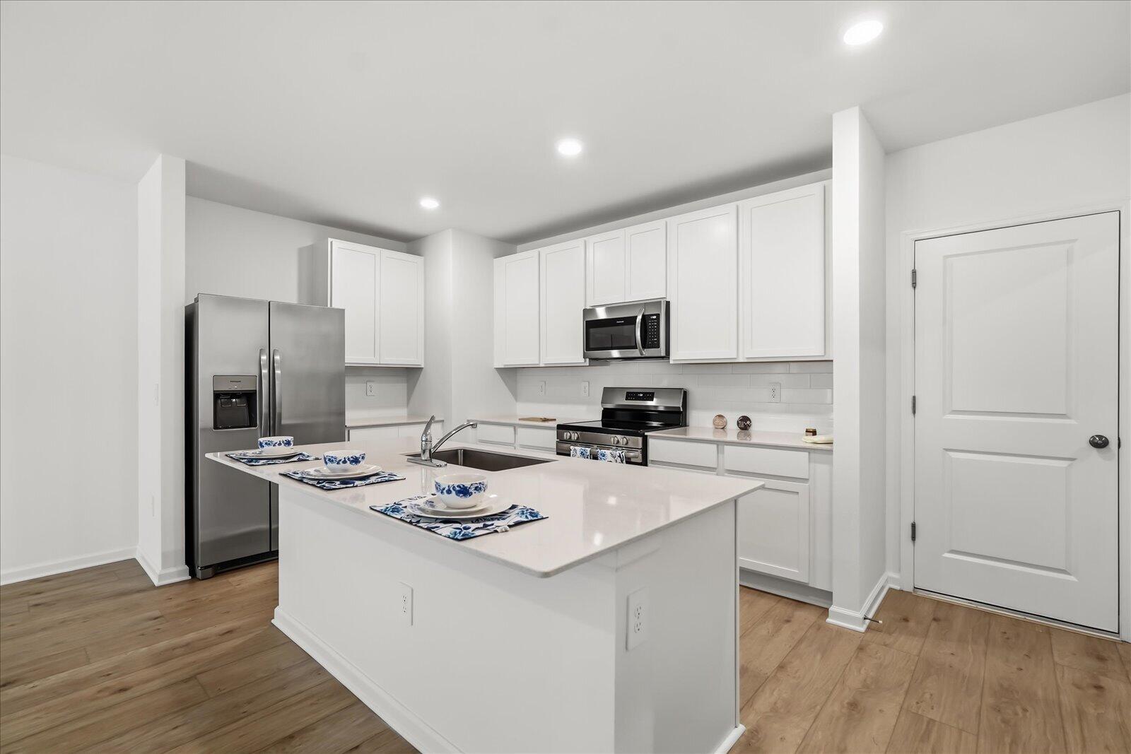 EDGEWATER CROSS PRAIRIE PH 1 - Residential Lease