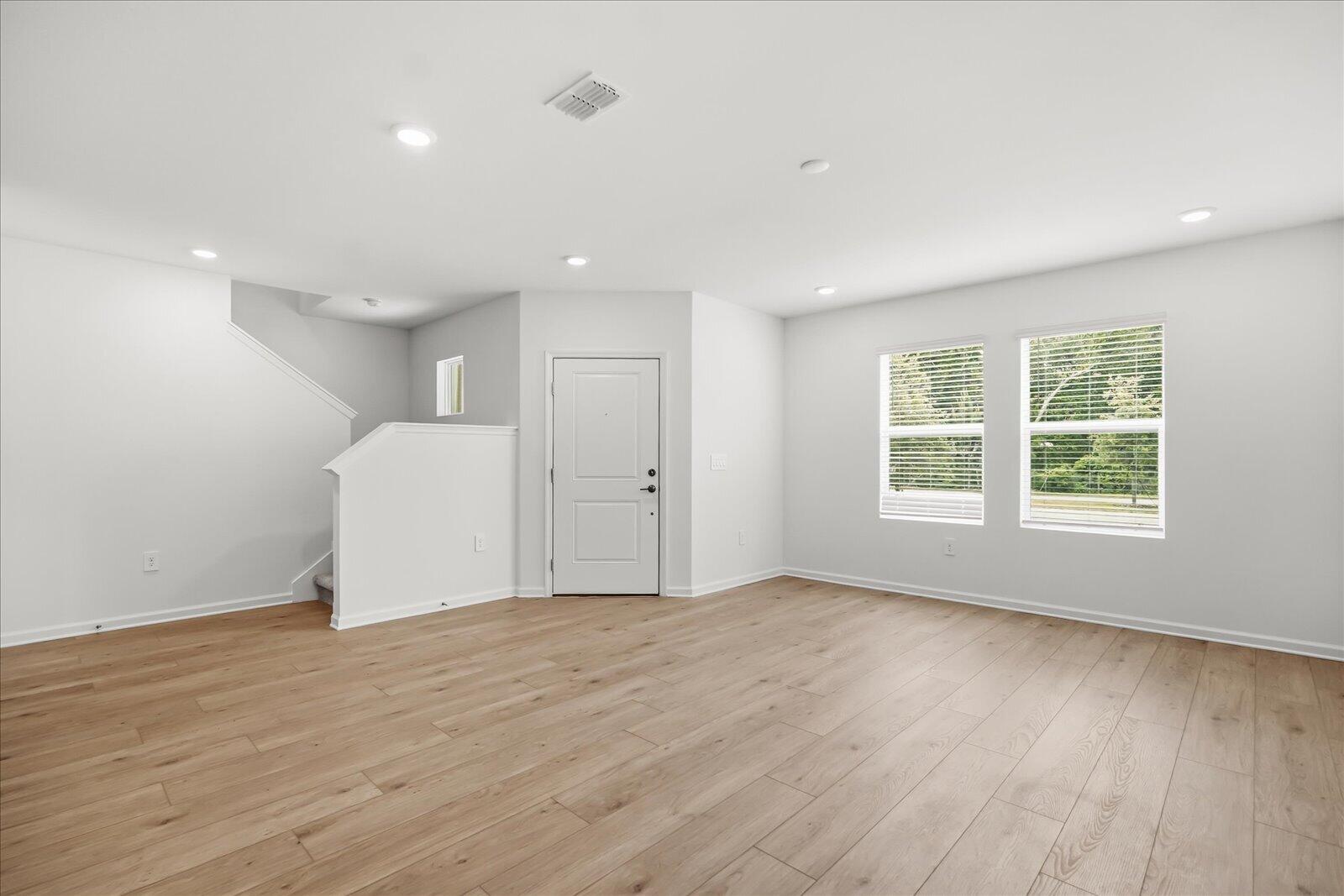 EDGEWATER CROSS PRAIRIE PH 1 - Residential Lease