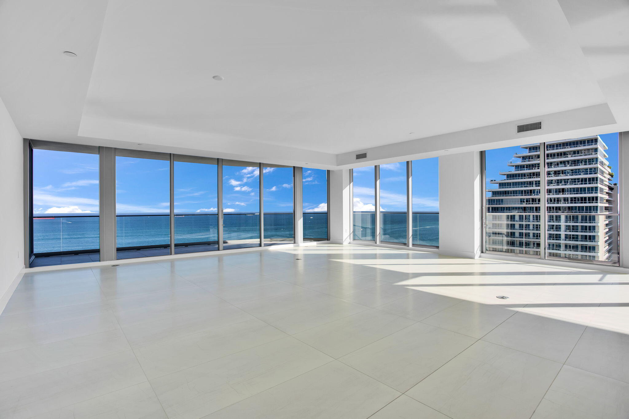 Selene Oceanfront Residences - Residential