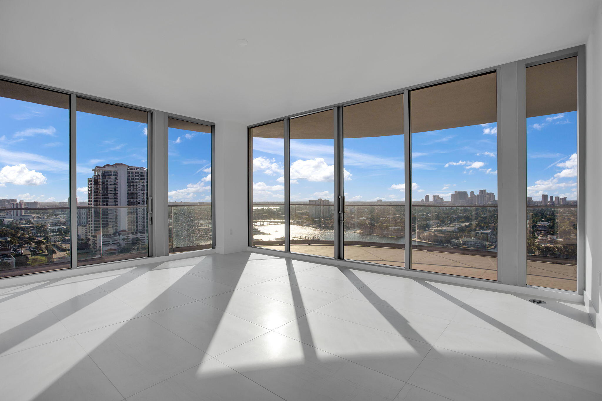 Selene Oceanfront Residences - Residential