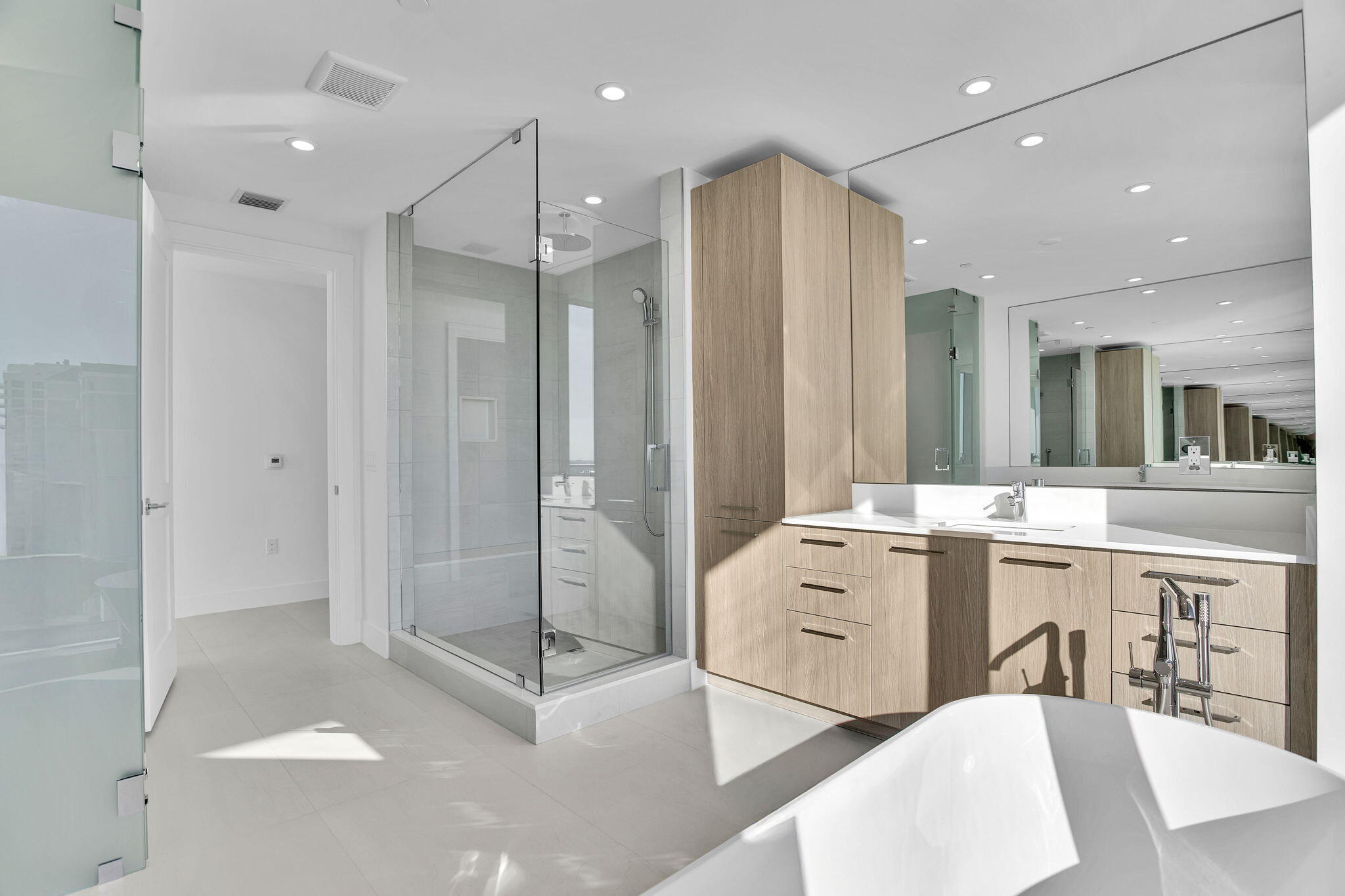 Selene Oceanfront Residences - Residential