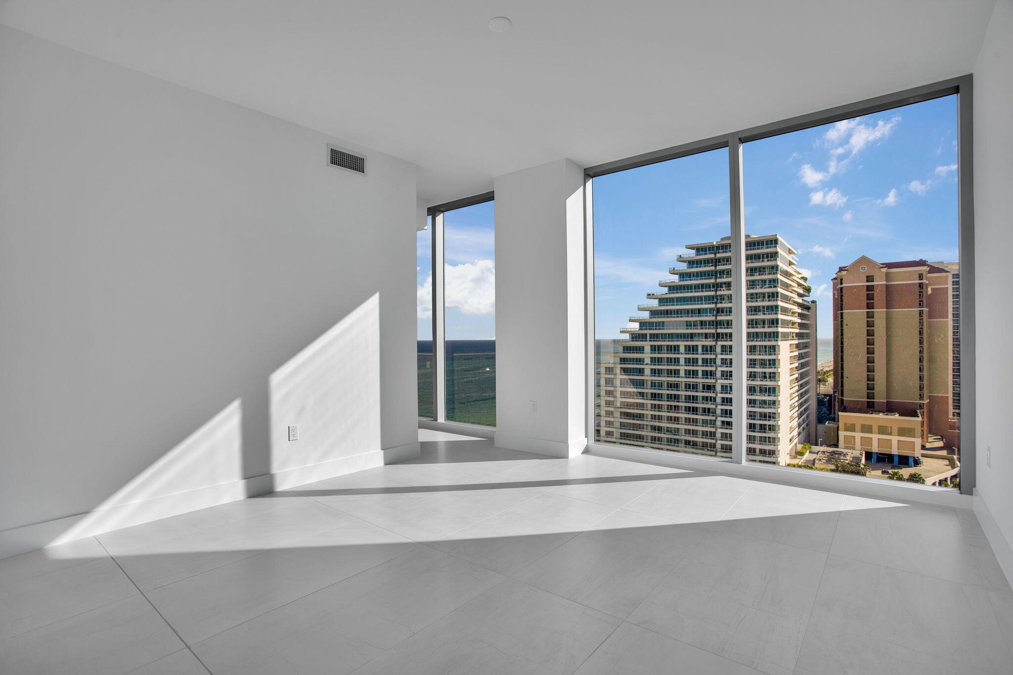 Selene Oceanfront Residences - Residential