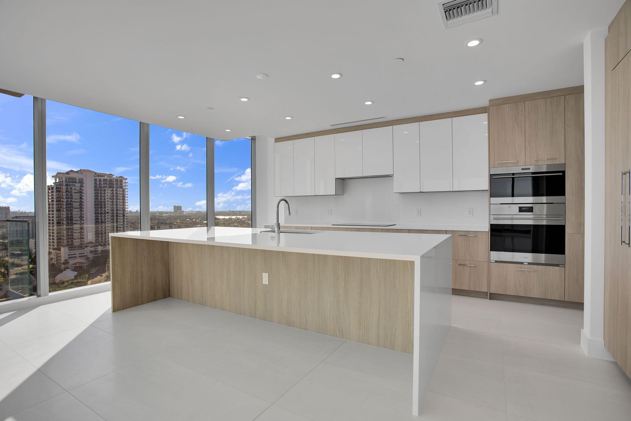 Selene Oceanfront Residences - Residential