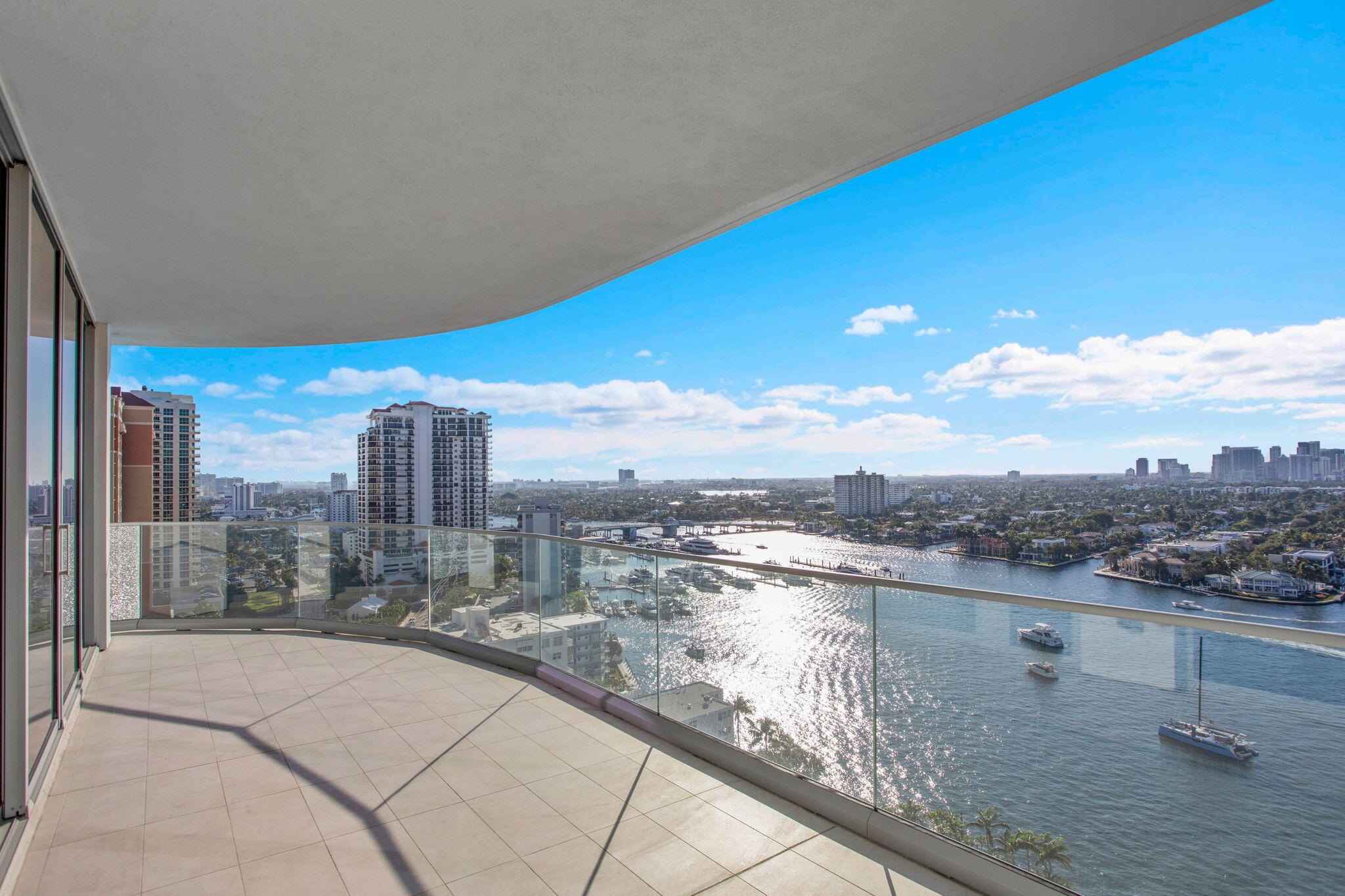 Selene Oceanfront Residences - Residential