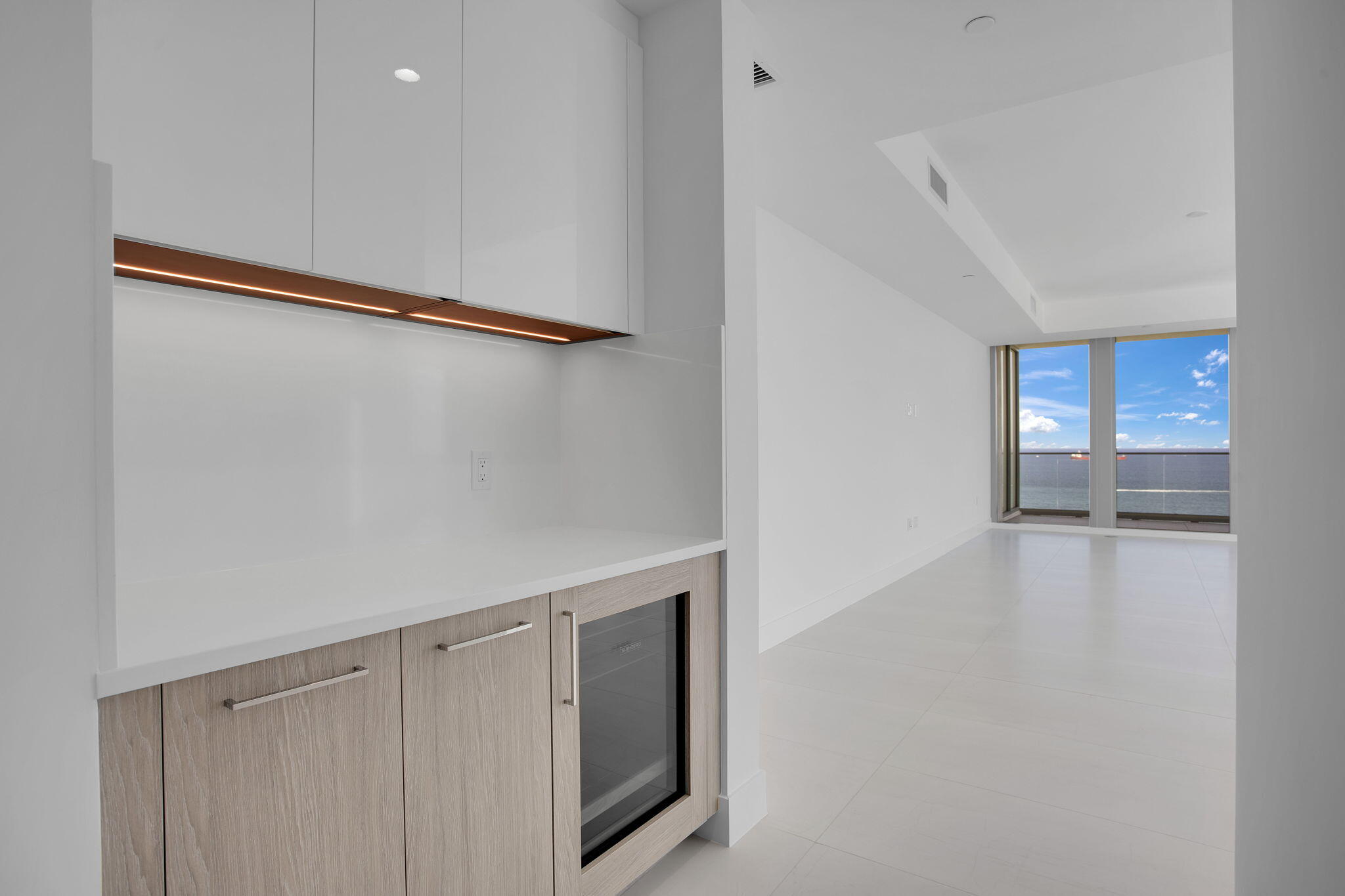 Selene Oceanfront Residences - Residential