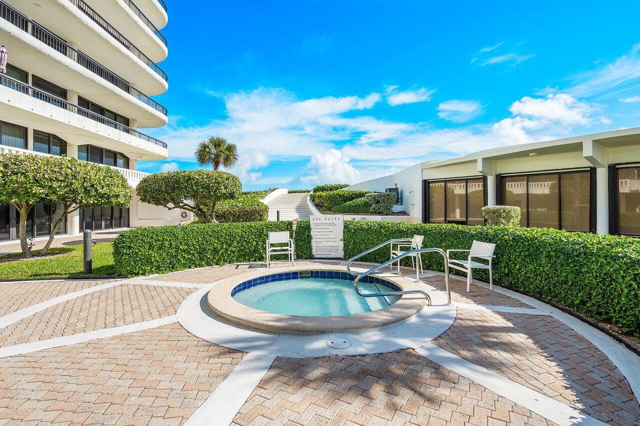 BEACH POINT CONDO - Residential