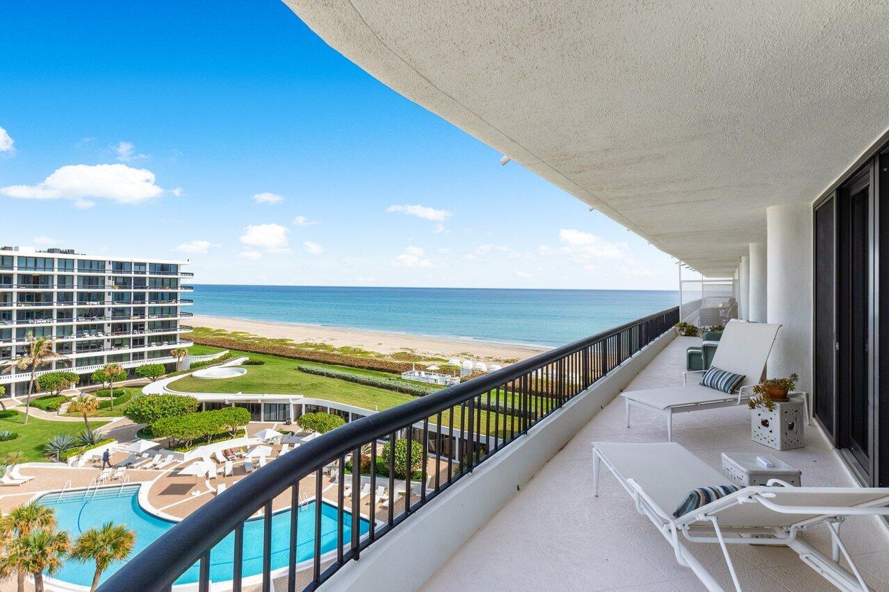 BEACH POINT CONDO - Residential