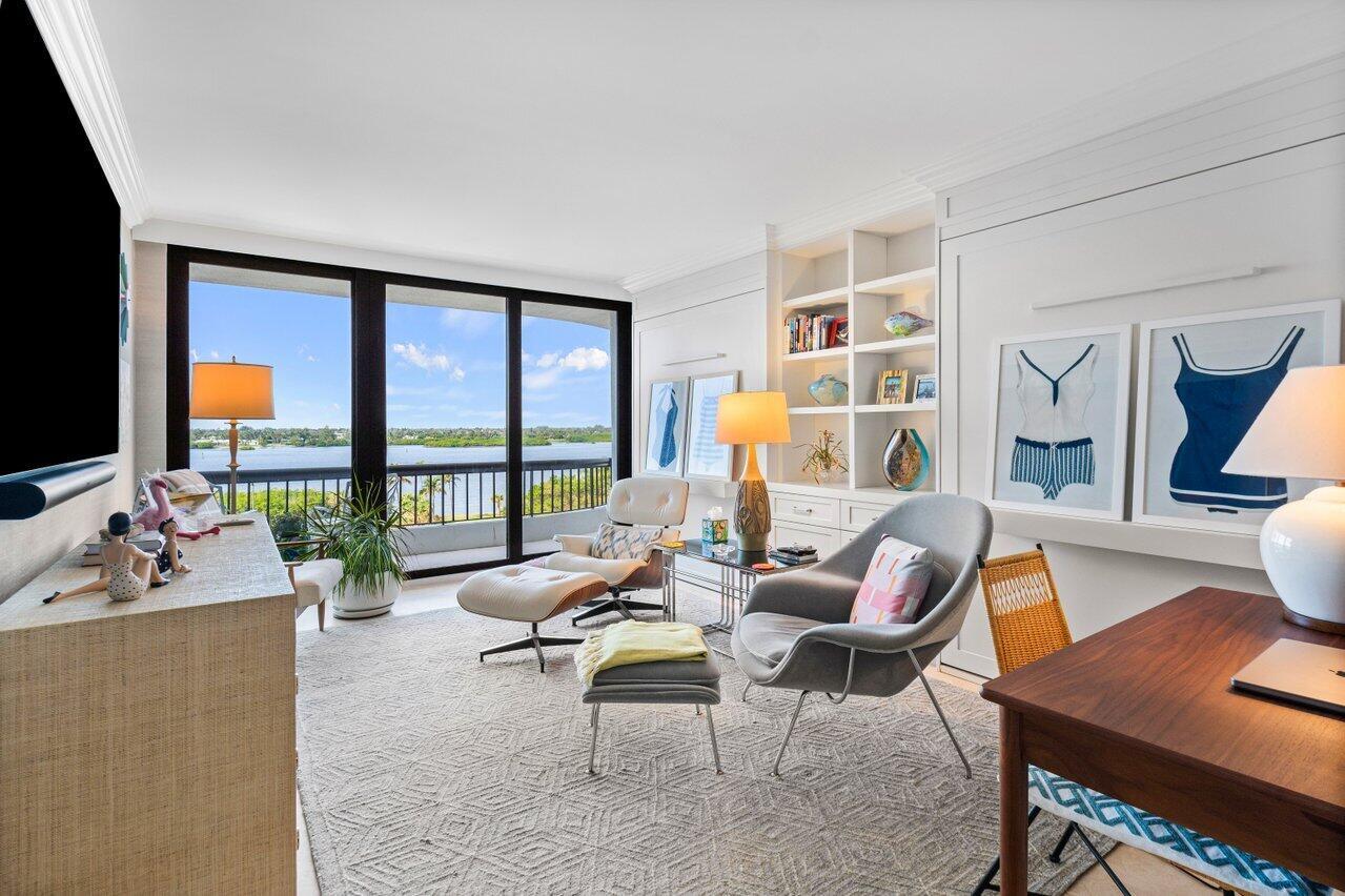 BEACH POINT CONDO - Residential