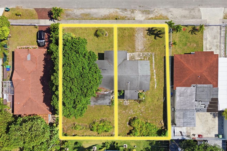 Positioned on an oversized 10,400 sq ft double lot (100 x 104), Lots 25 & 26, in the heart of Miami, this property offers exceptional potential for both homeowners and investors. The expansive lot size provides ample space for redevelopment or income-producing opportunities, zoned for duplexes (buyer to verify with Miami Zoning Code). Whether you're looking to build new, renovate, or hold as a long-term investment, this is a rare chance to secure a large parcel in a rapidly growing area with strong rental demand.