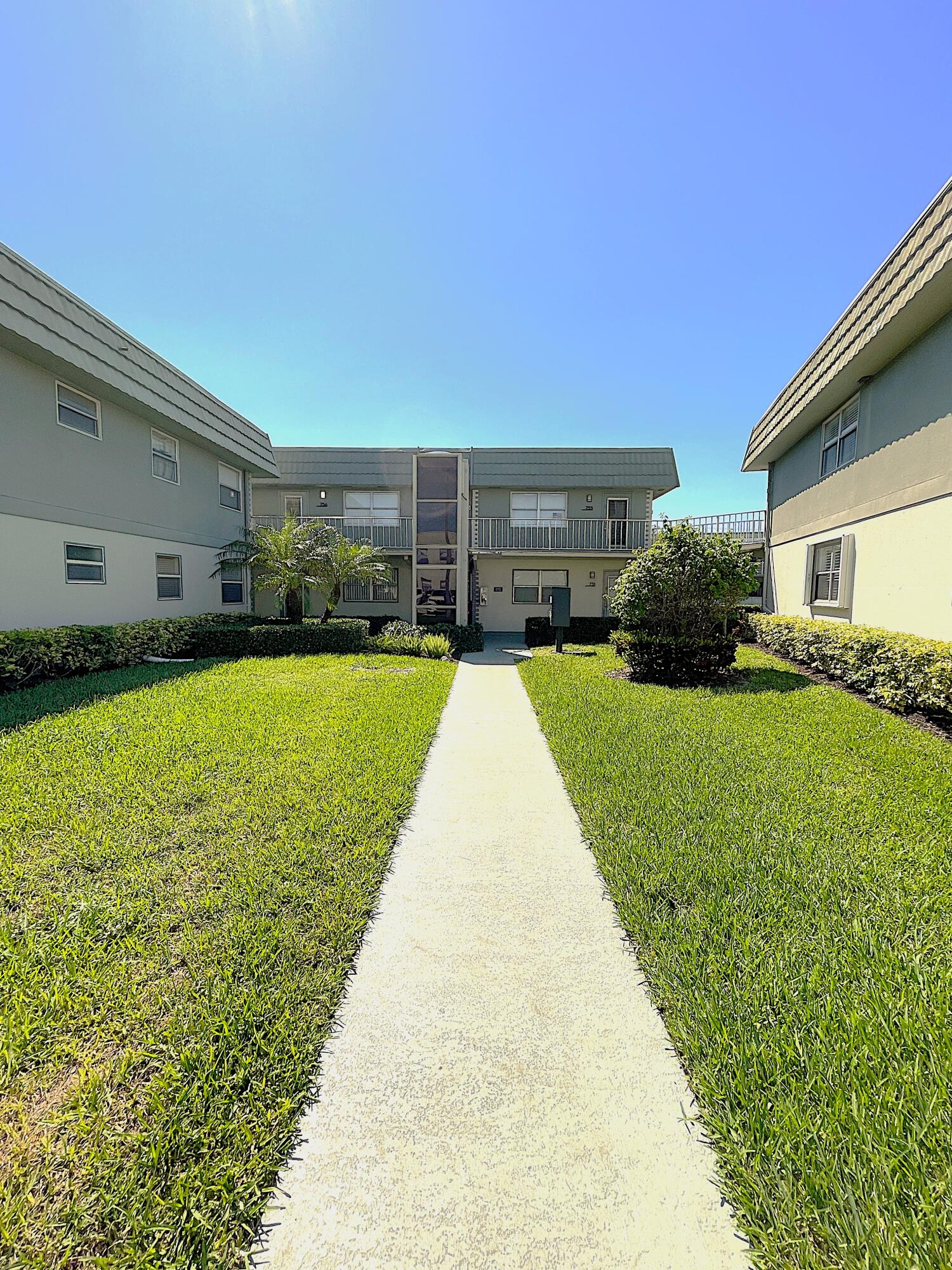 KINGS POINT FLANDERS CONDOS - Residential