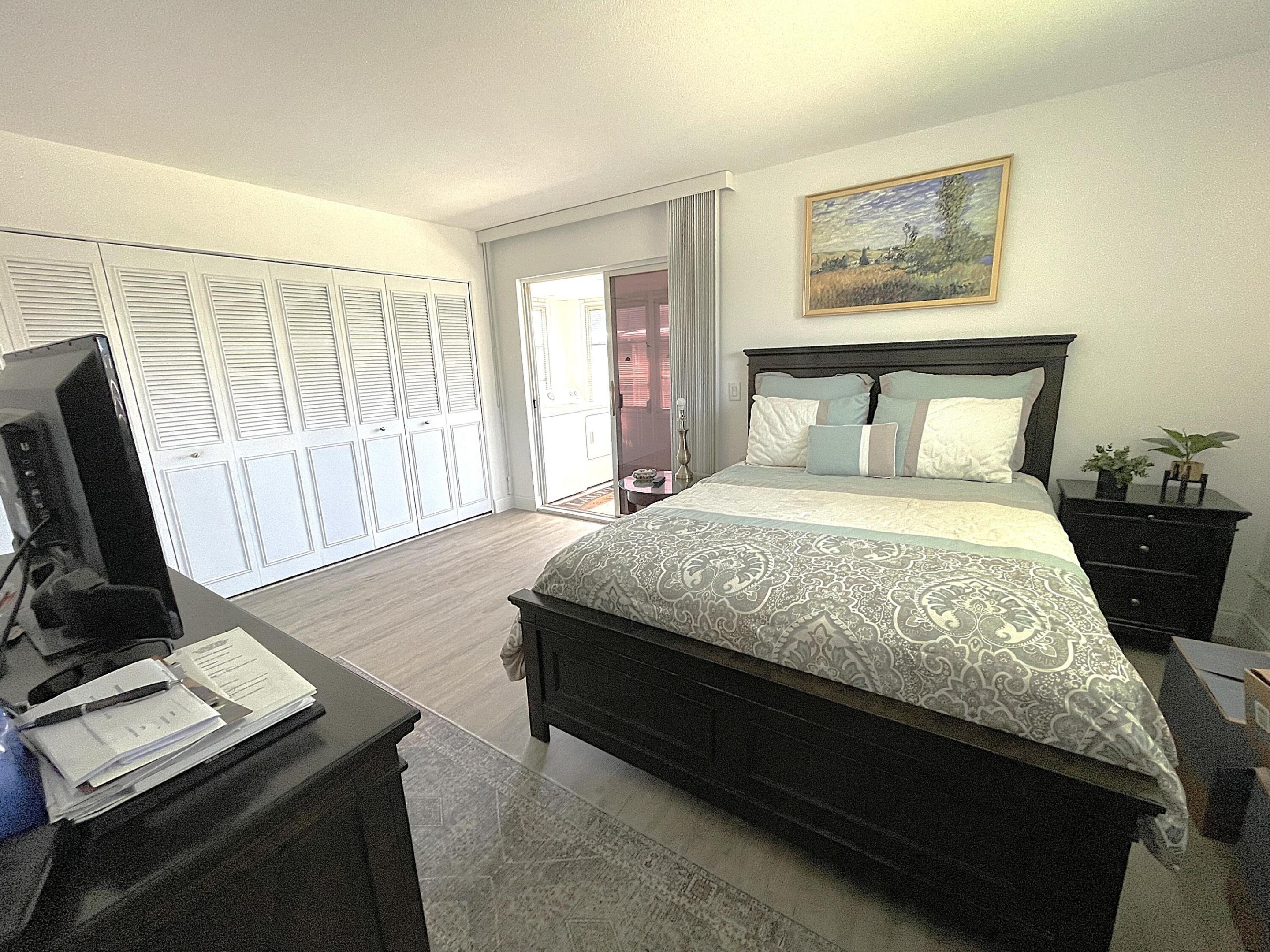 KINGS POINT FLANDERS CONDOS - Residential