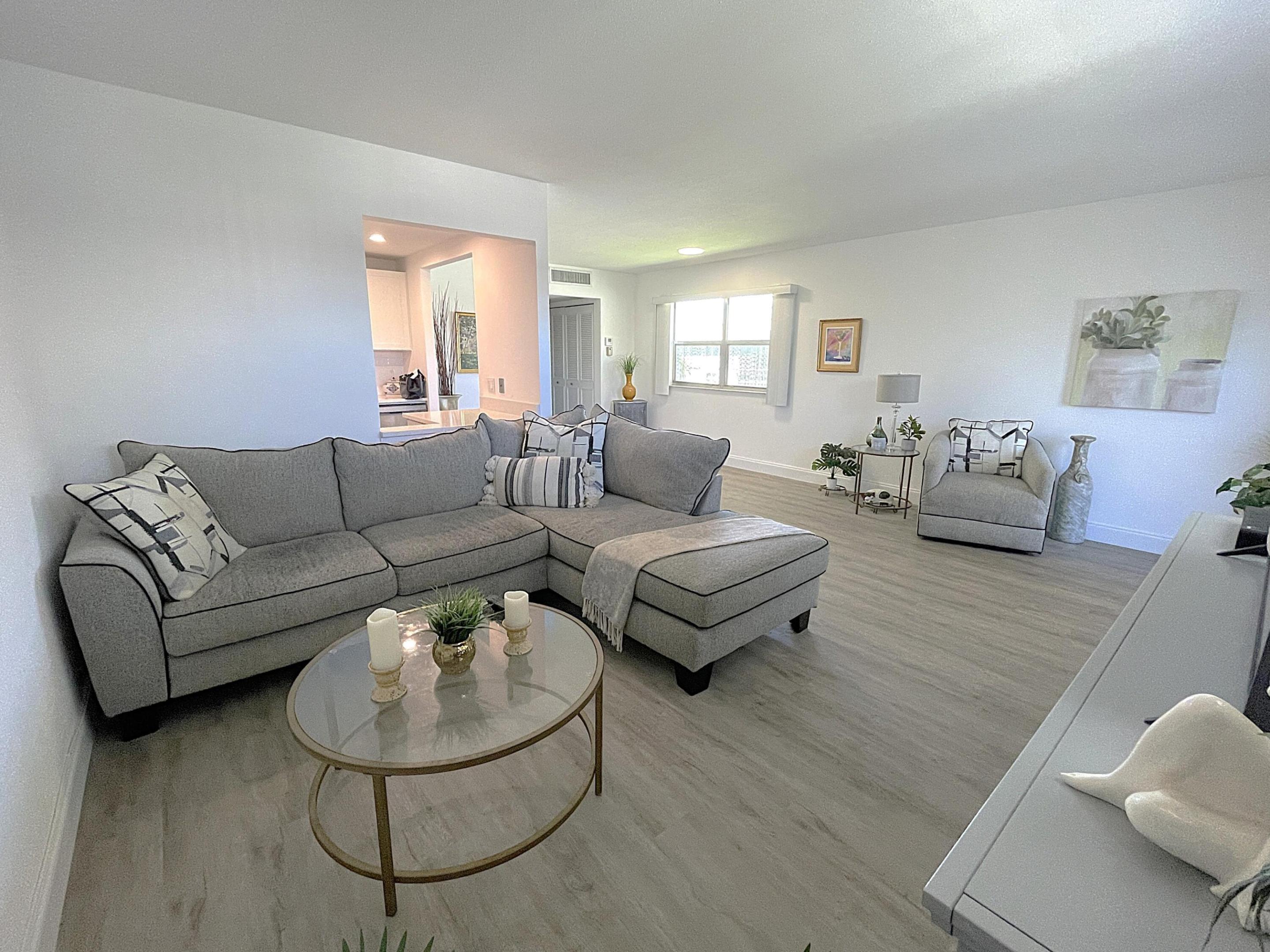 KINGS POINT FLANDERS CONDOS - Residential