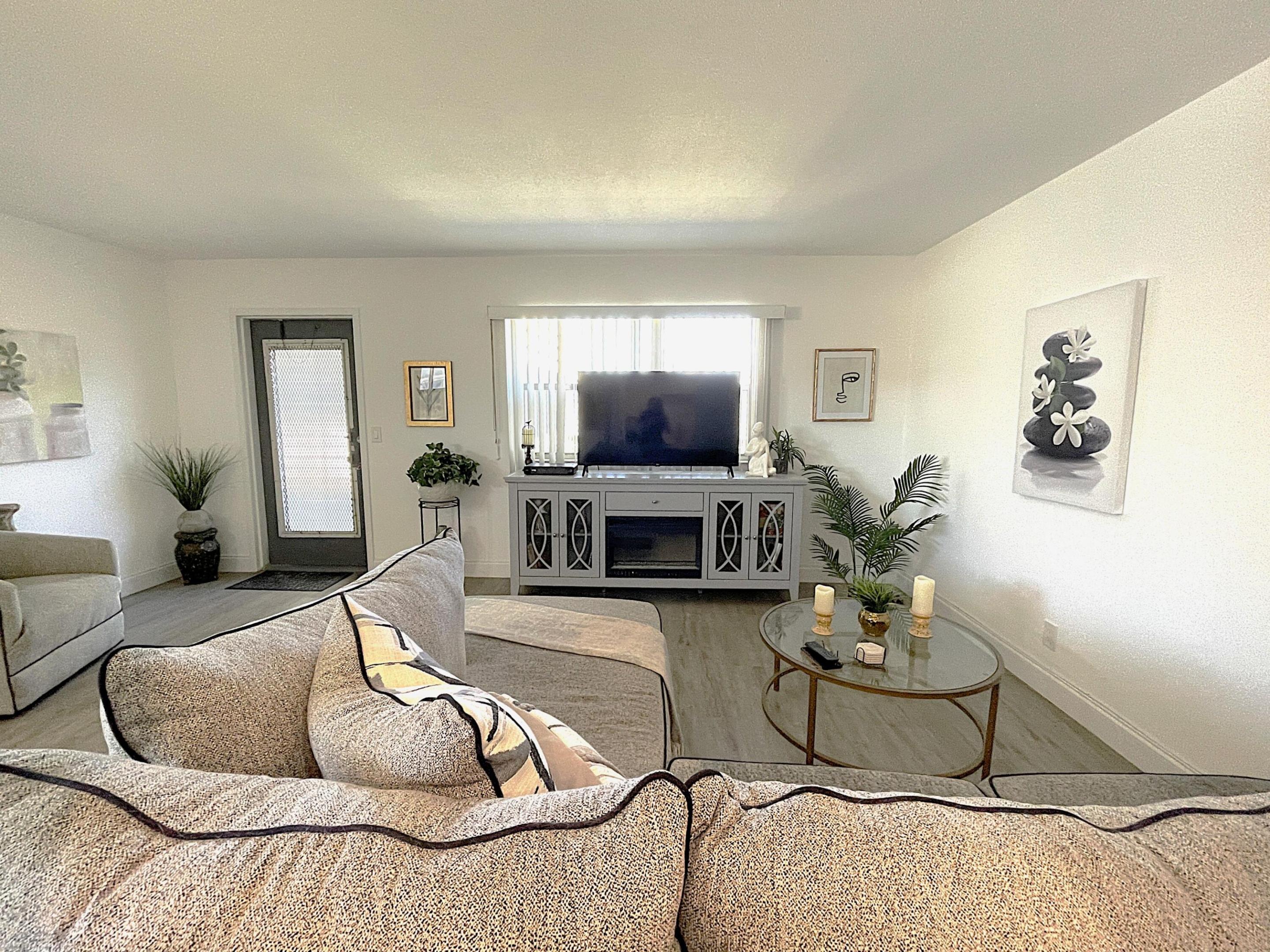 KINGS POINT FLANDERS CONDOS - Residential