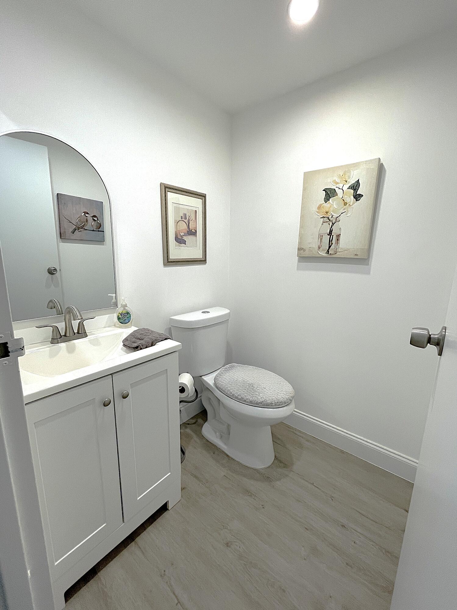 KINGS POINT FLANDERS CONDOS - Residential