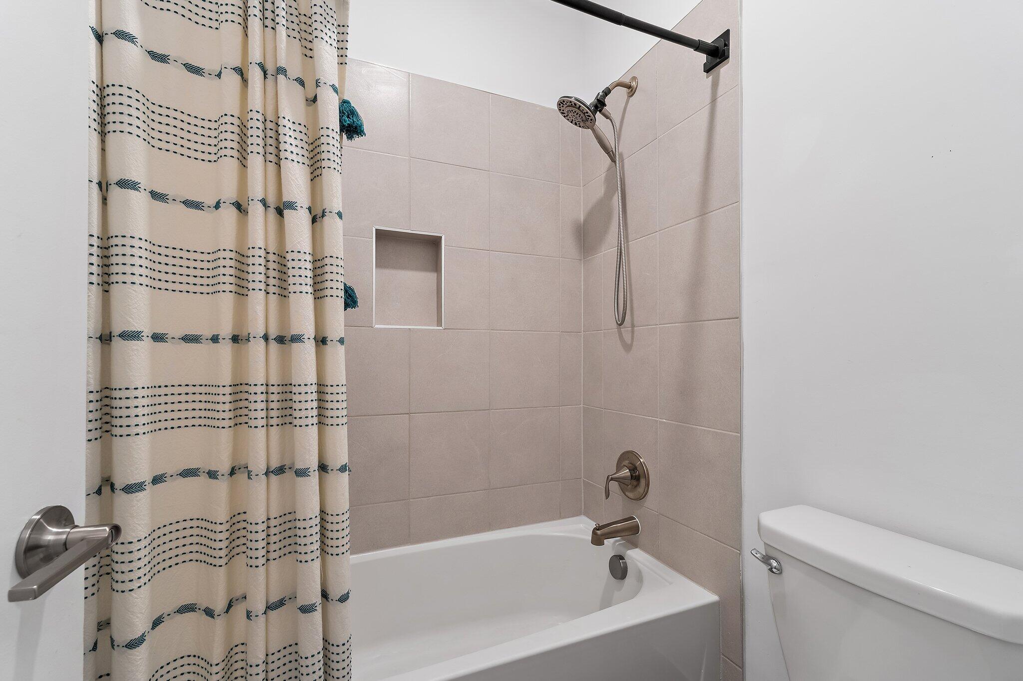 CRESTWOOD NORTH - Residential