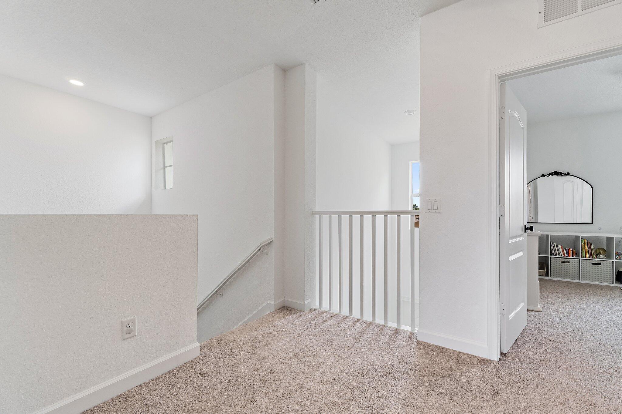 CRESTWOOD NORTH - Residential