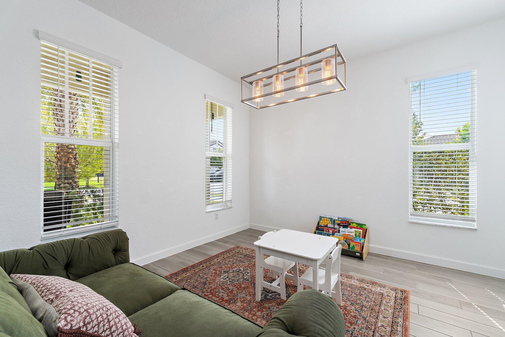 CRESTWOOD NORTH - Residential