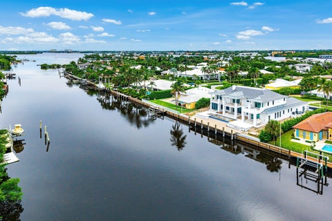 Tiny photo for 15 Spoonbill Road, Manalapan, FL 33462 (MLS # B26081741)