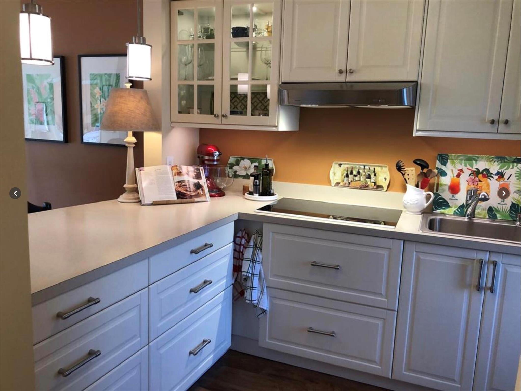 LIGHTHOUSE POINT GARDENS - Residential