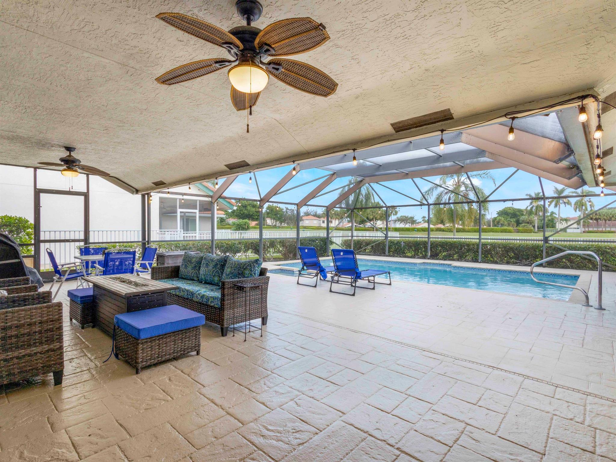 WINSTON TRAILS - Residential