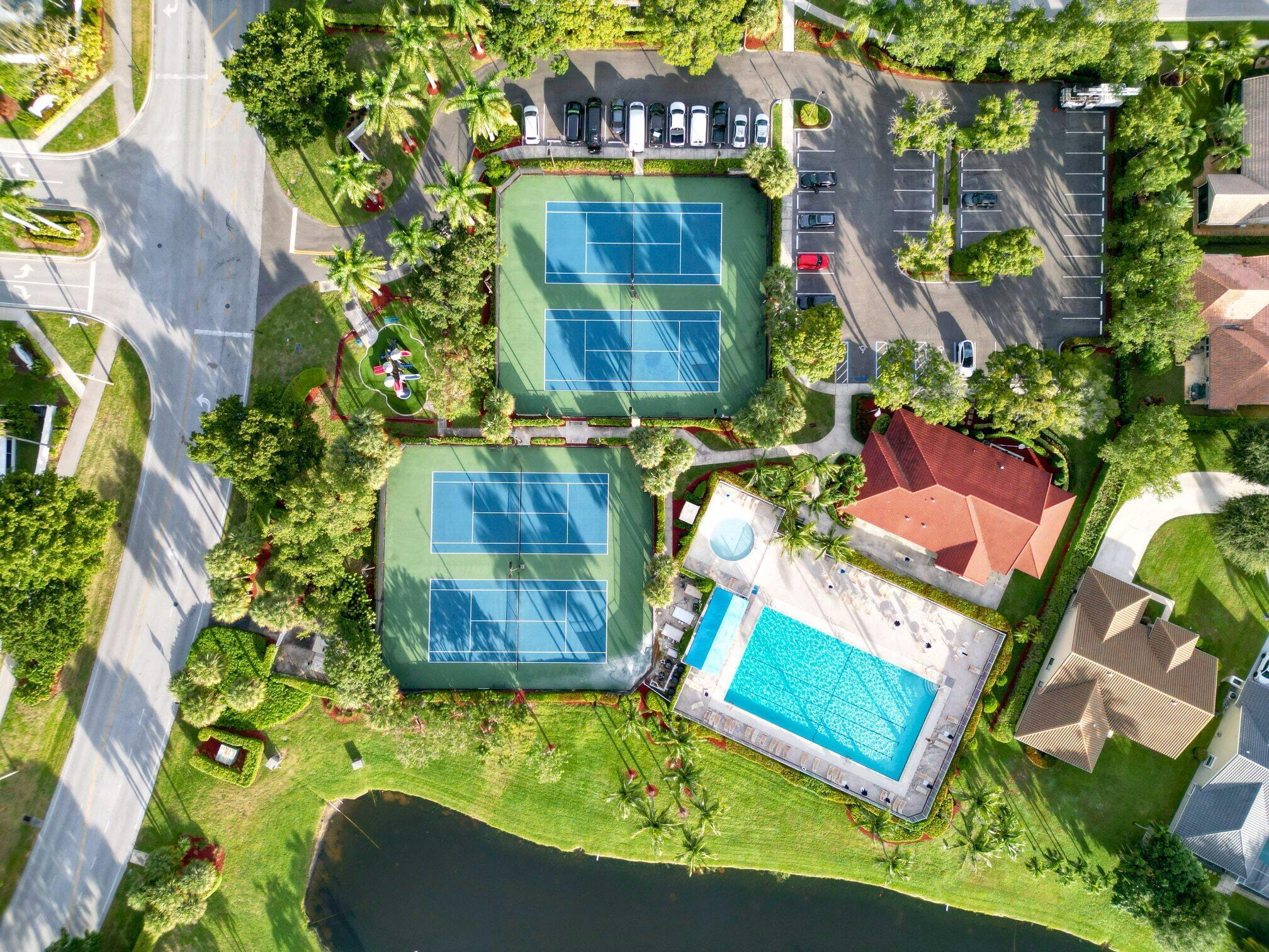 WINSTON TRAILS - Residential