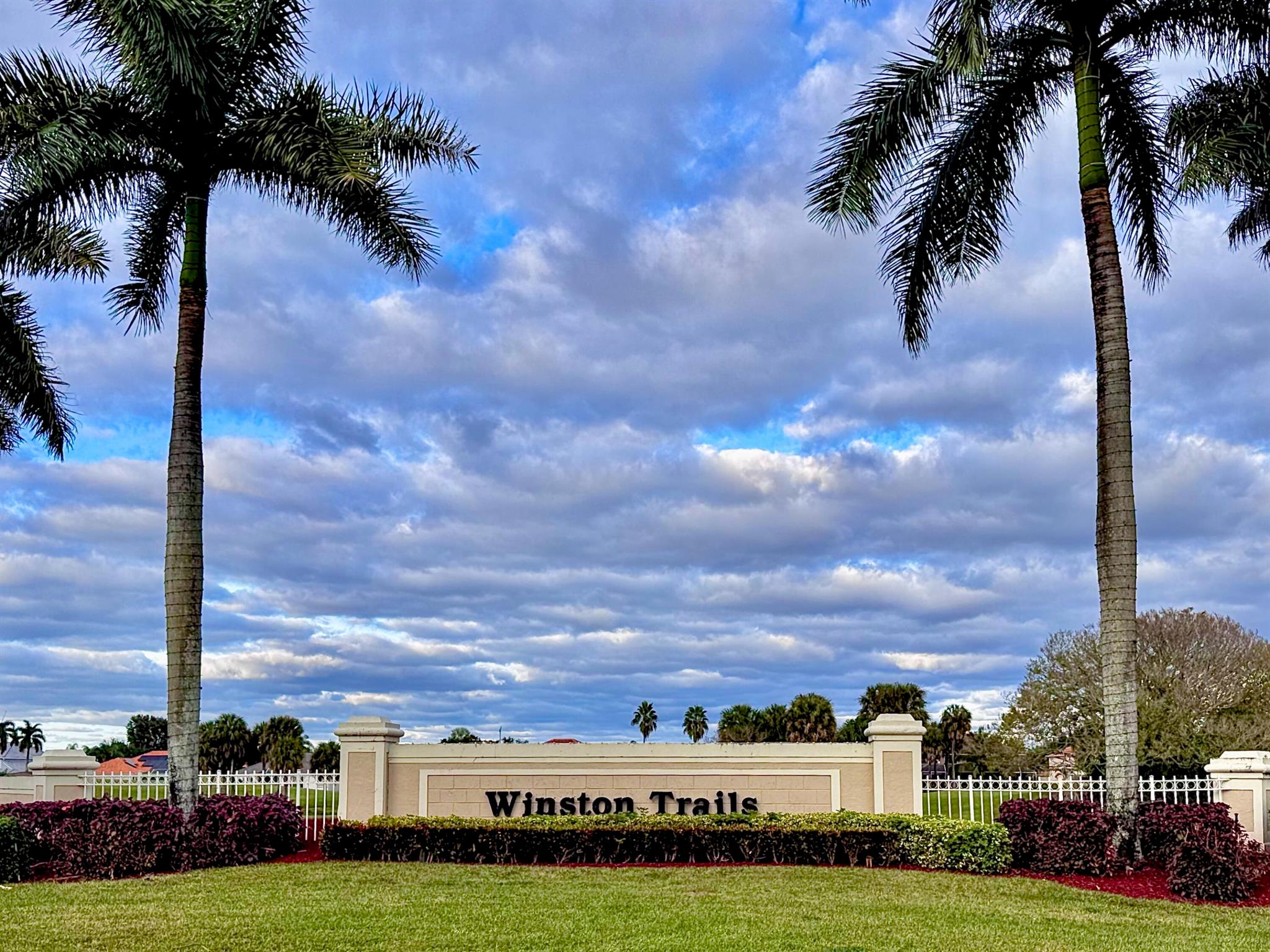 WINSTON TRAILS - Residential