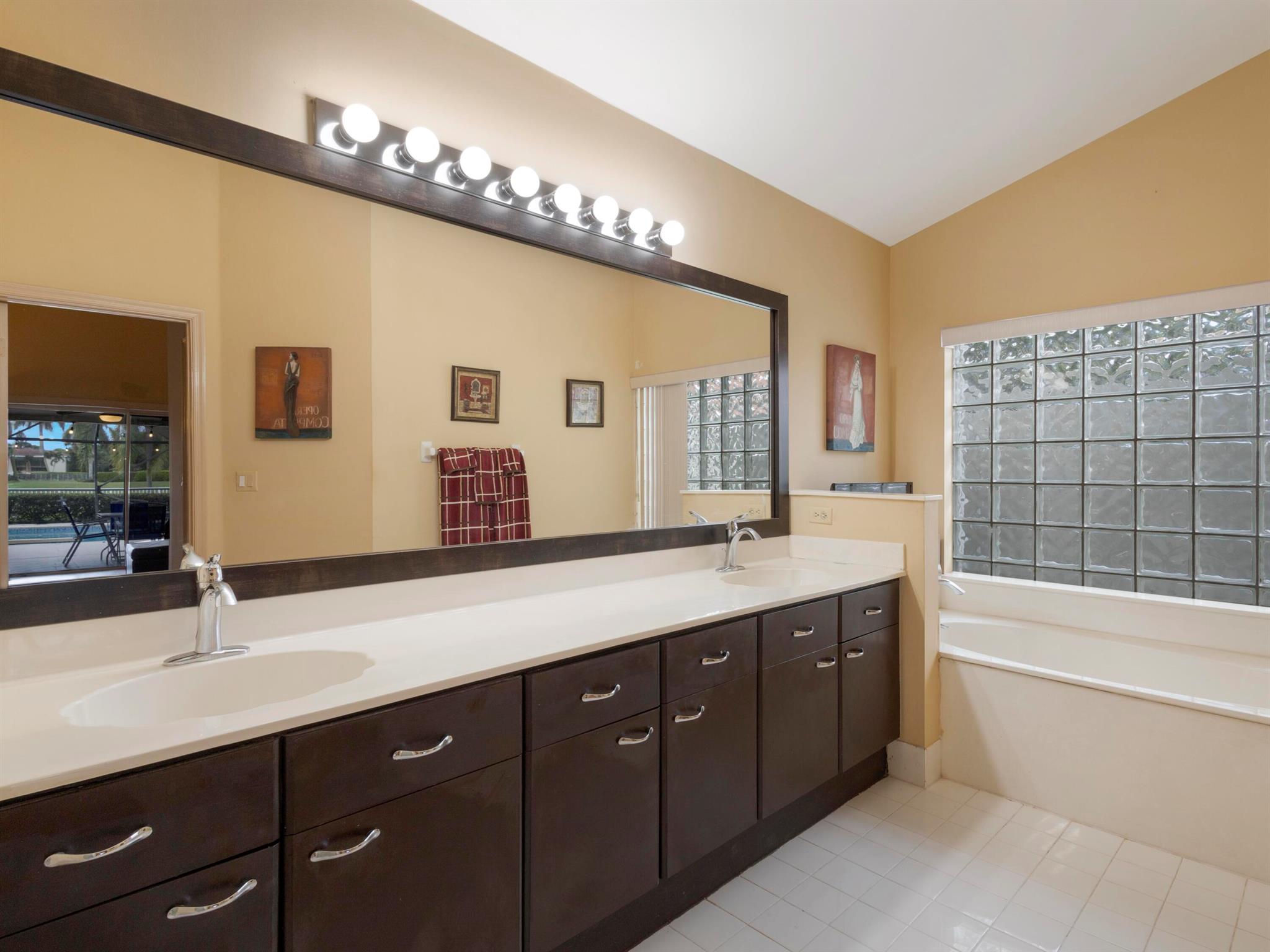 WINSTON TRAILS - Residential