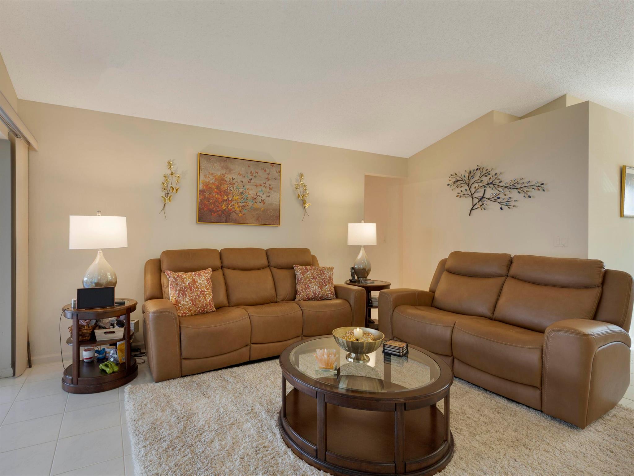 WINSTON TRAILS - Residential