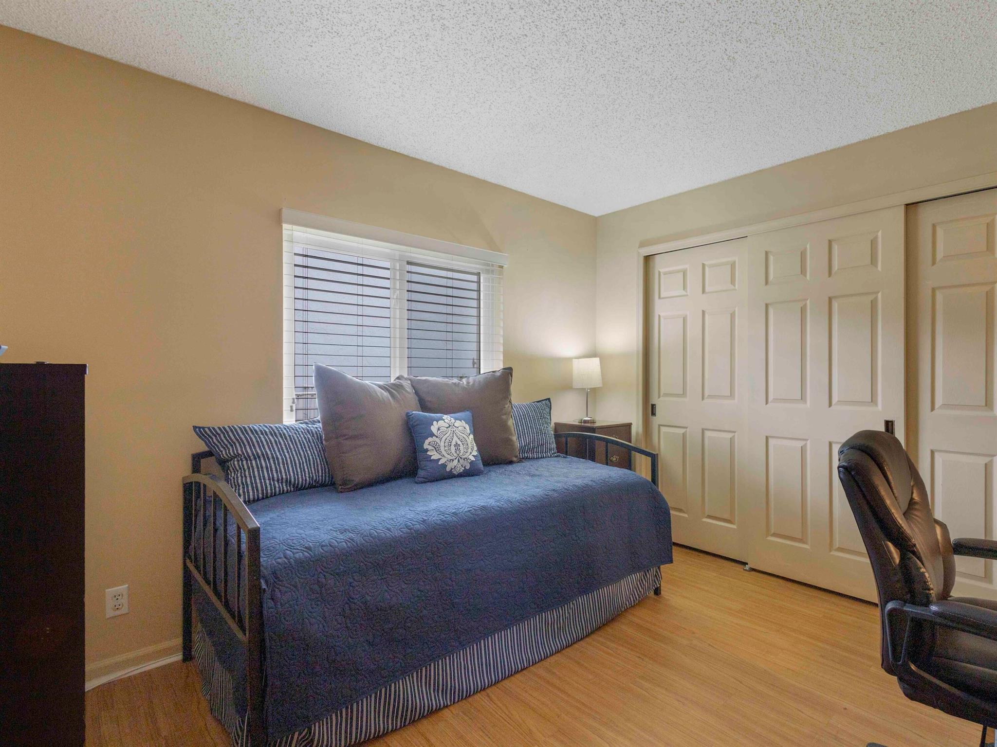 WINSTON TRAILS - Residential