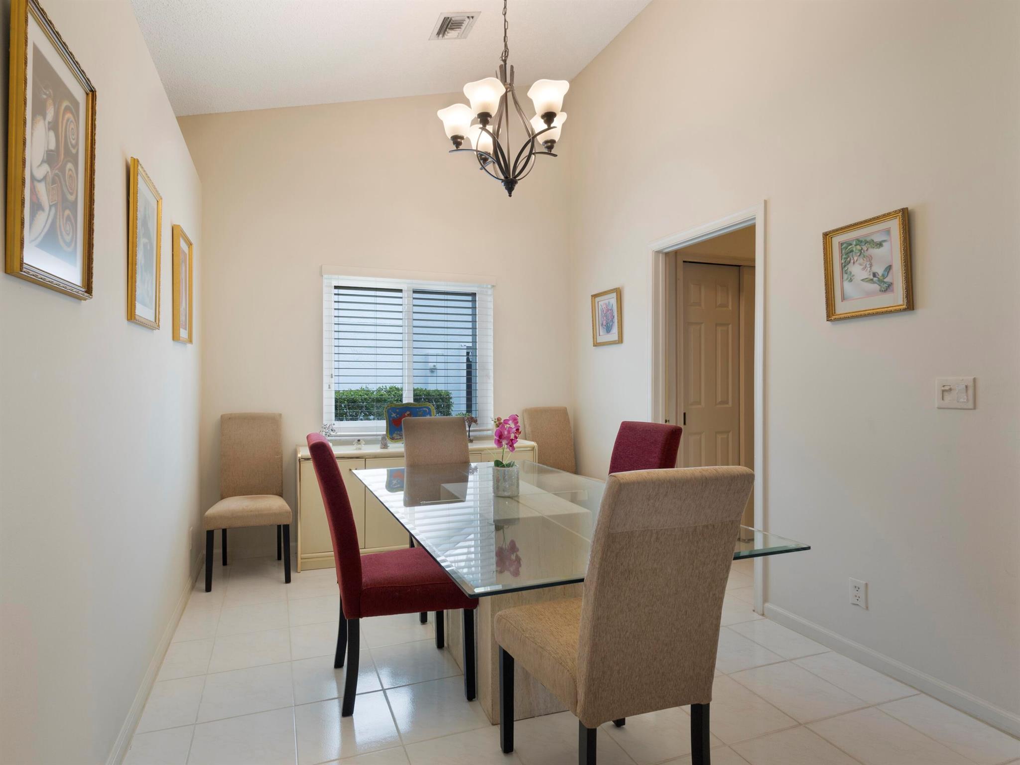 WINSTON TRAILS - Residential