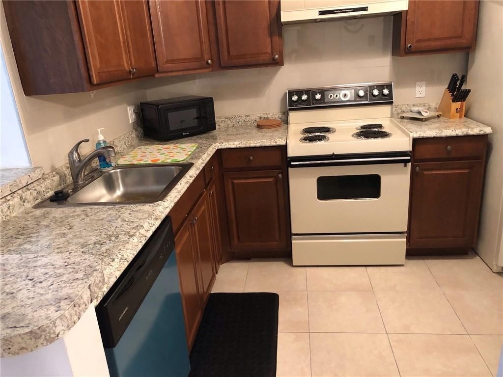 Inverwood Condo - Residential Lease