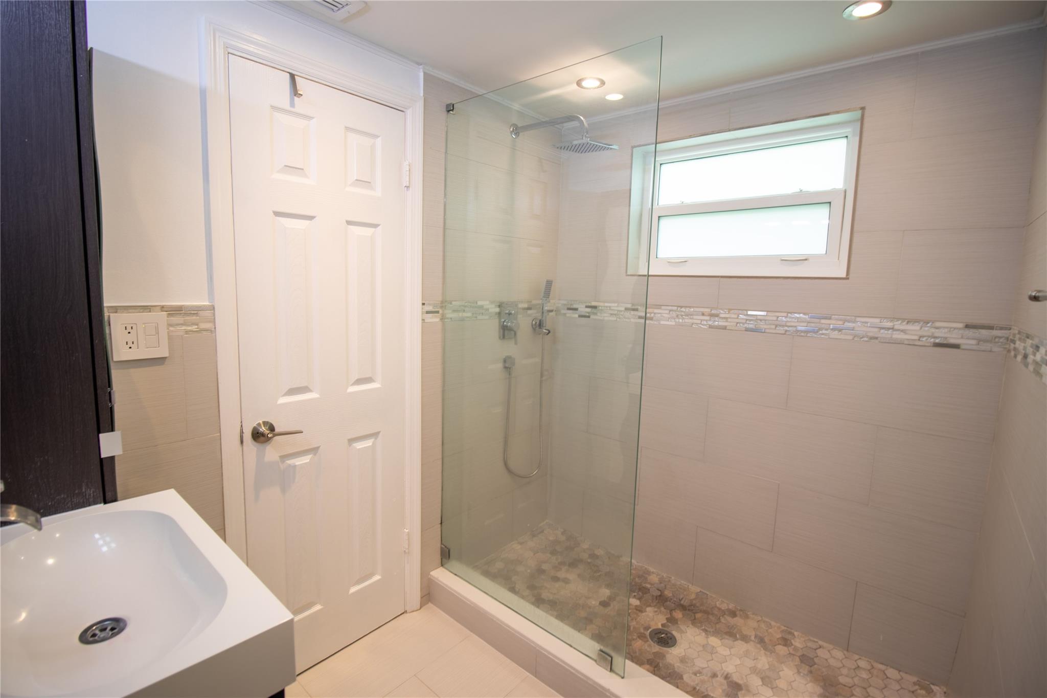 FOREST PARK SOUTH I - Residential Lease