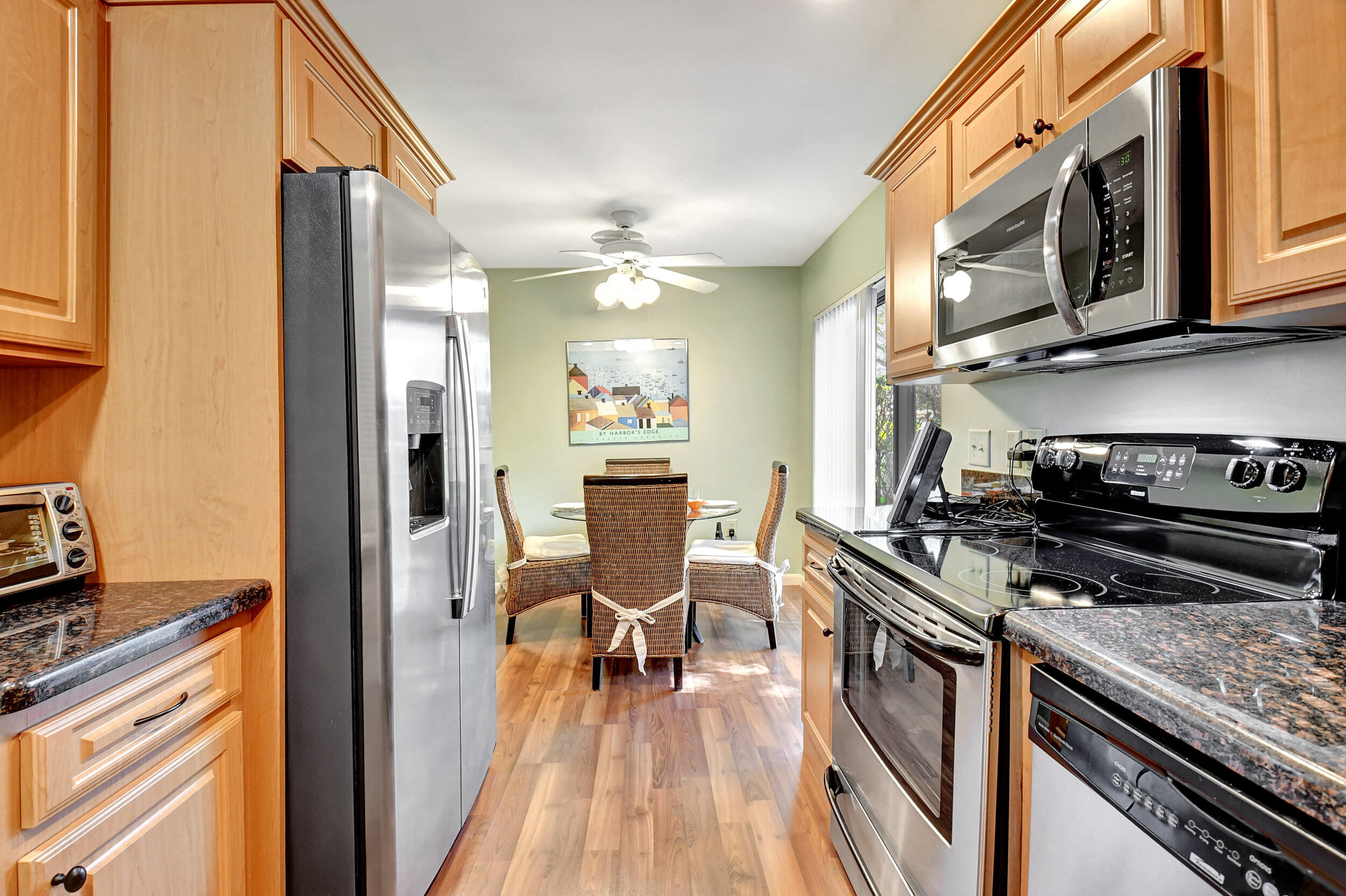 STRATFORD AT HUNTERS RUN CONDO - Residential