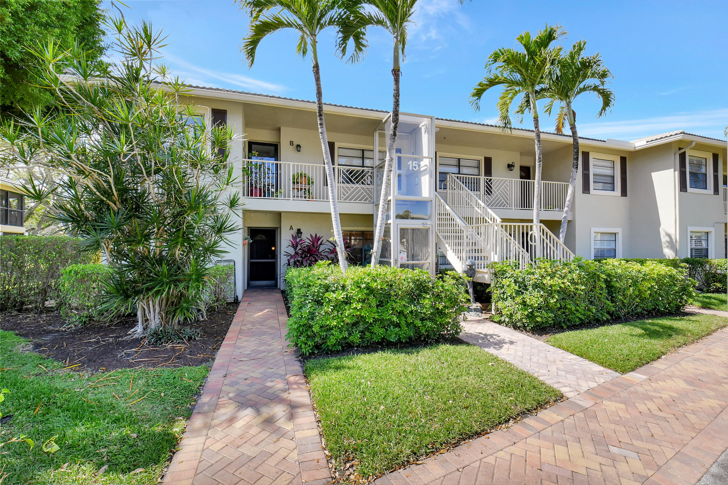 STRATFORD AT HUNTERS RUN CONDO - Residential