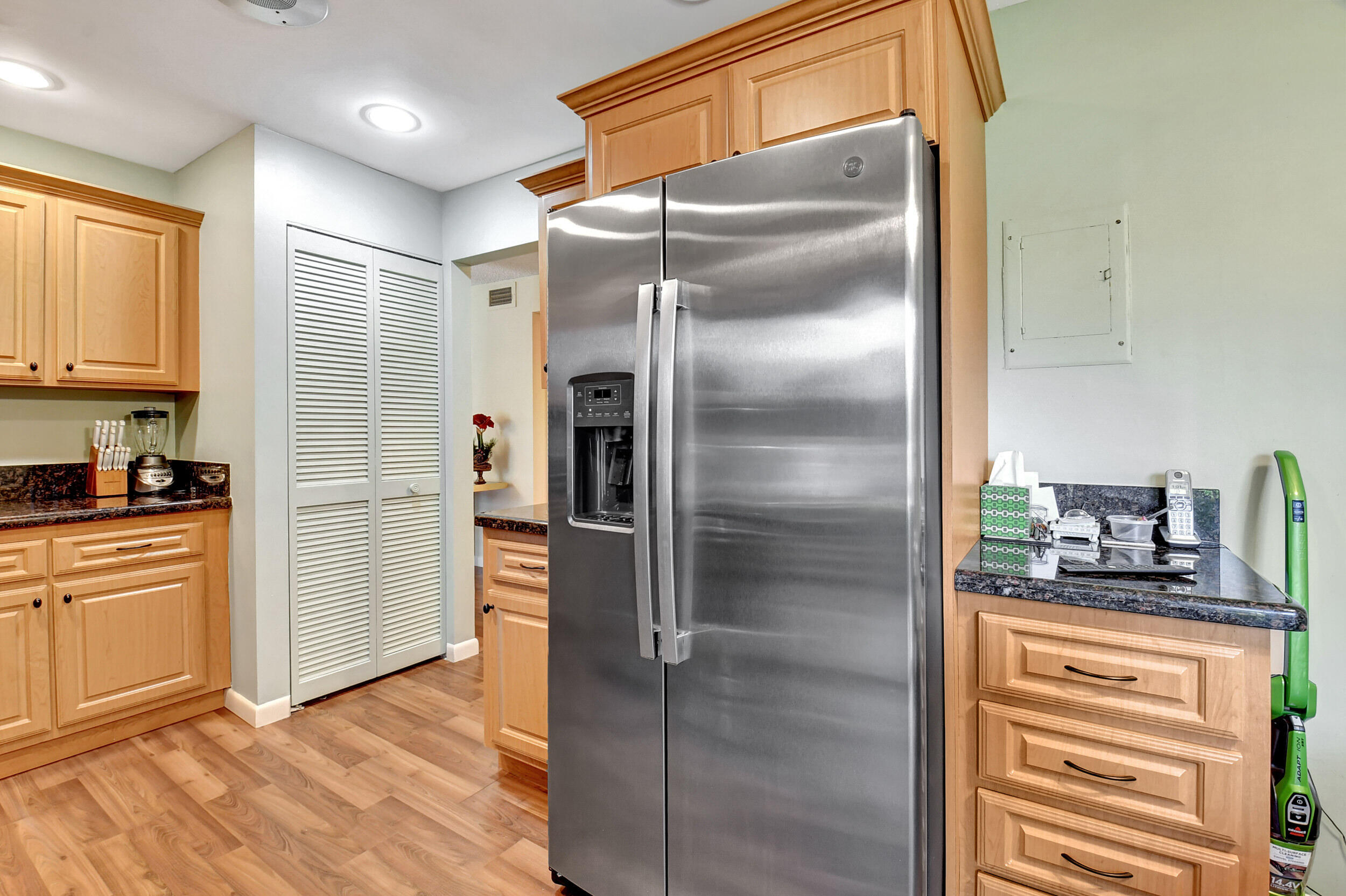 STRATFORD AT HUNTERS RUN CONDO - Residential